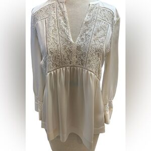 Rebecca Taylor 100% silk blouse in winter white. Very elegant & feminine.
